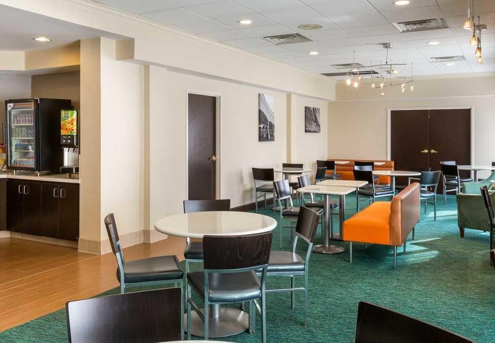 Springhill Hurstbourne/north 3*