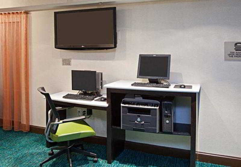 Springhill Hurstbourne/north Hotel 3*